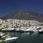 Puerto Banus Marina With Sea Views - Pass The Keys Daire