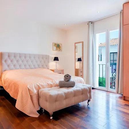Apartment Puerto Banus Marina With Sea Views - Pass The Keys *