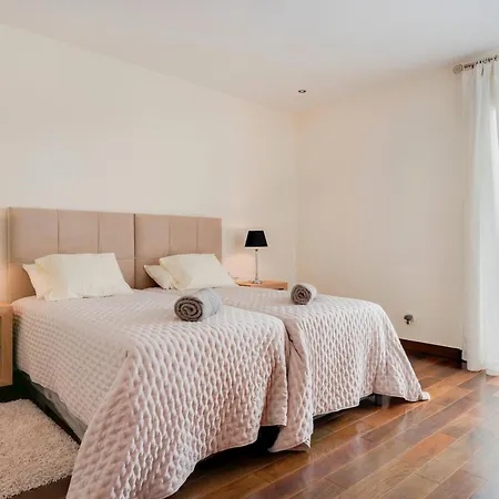 Puerto Banus Marina With Sea Views - Pass The Keys Apartment *