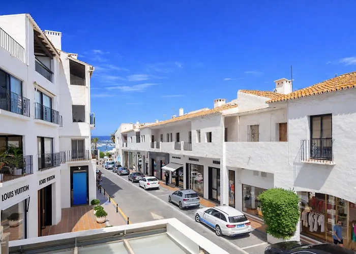 Apartment Puerto Banus Marina With Sea Views - Pass The Keys