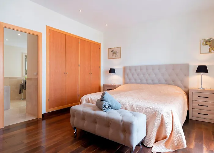 Apartment Puerto Banus Marina With Sea Views - Pass The Keys Marbella