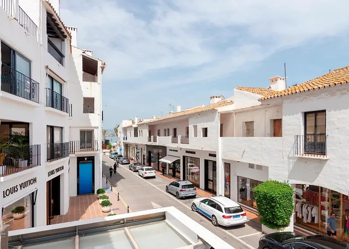 Puerto Banus Marina With Sea Views - Pass The Keys Daire Marbella
